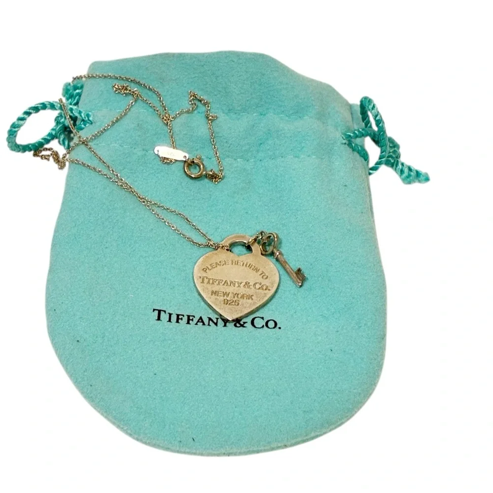 TIFFANY & Co. Return to Heart tag & Key Pendant Necklace Silver SV925